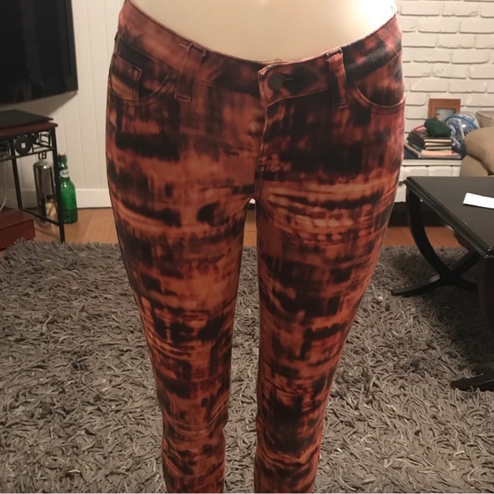 Guess Skinny Jeans.
